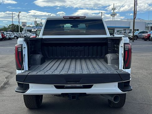 Certified 2025 GMC Sierra 2500 AT4 AWD/4WD image 7