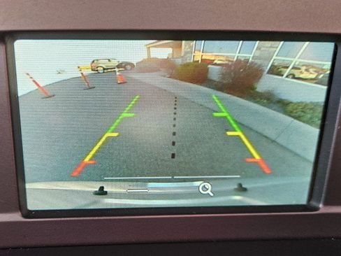 Used 2018 Ford Escape SE image 19