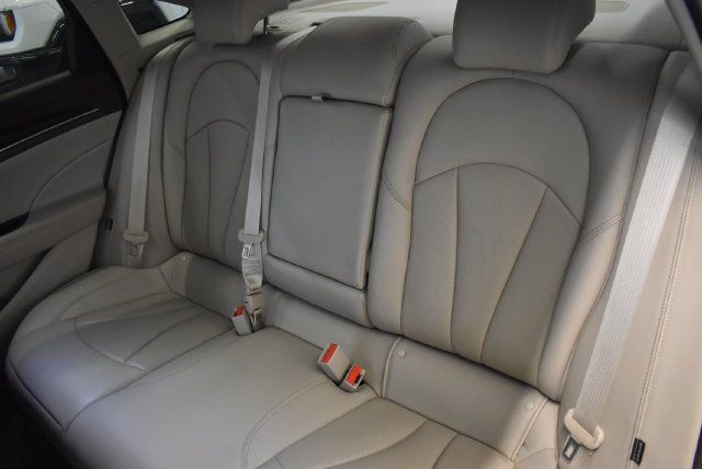 Used 2019 Buick LaCrosse Essence AWD/4WD image 7