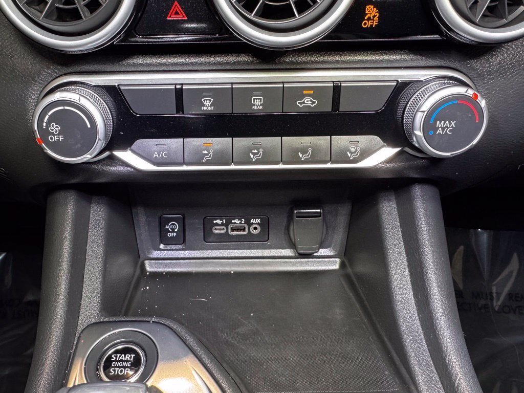 Used 2024 Nissan Sentra SV FWD image 30