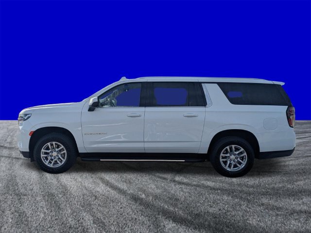 Used 2024 Chevrolet Suburban LT RWD image 7