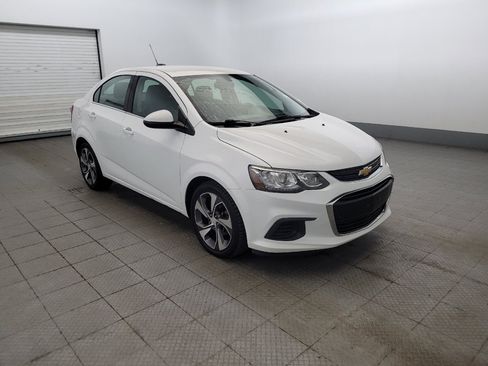 Used 2018 Chevrolet Sonic Premier FWD image 13