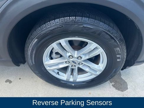 Used 2020 Ford Explorer XLT w/ Equipment Group 202A RWD image 8