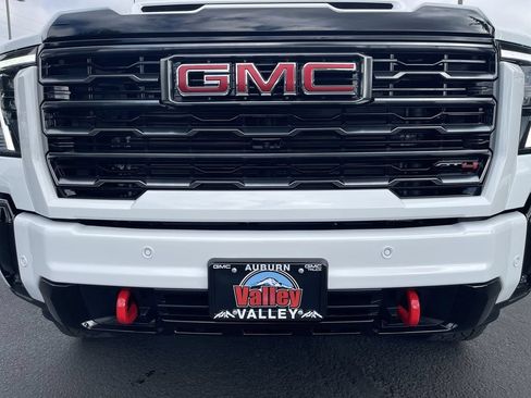 New 2026 GMC Sierra 2500 AT4 w/ AT4 Premium Plus Package AWD/4WD image 32