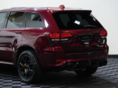 Used 2018 Jeep Grand Cherokee Trackhawk AWD/4WD image 16
