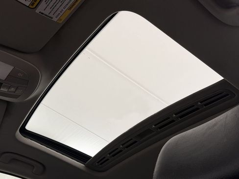 Used 2012 Mercedes-Benz GL 450 4MATIC image 8