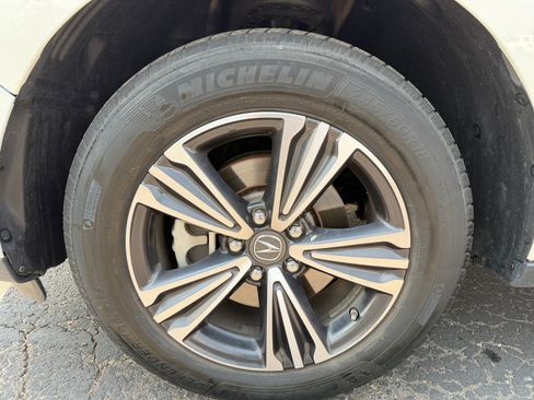 Used 2017 Acura MDX SH-AWD image 24