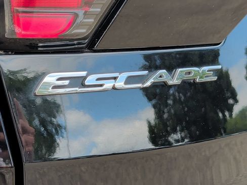 Used 2018 Ford Escape SEL AWD/4WD image 41