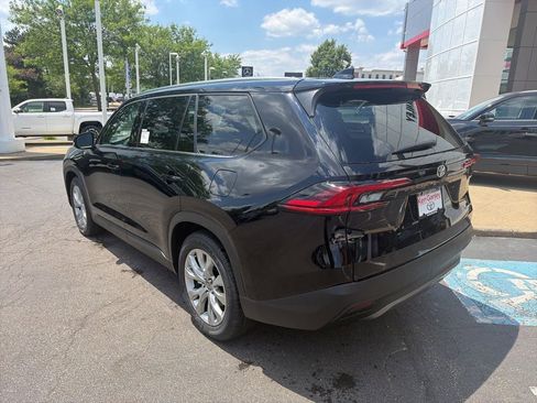 New 2026 Toyota Grand Highlander FWD image 4