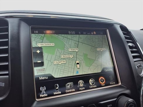 Used 2017 Jeep Grand Cherokee Limited w/ Luxury Group II image 15