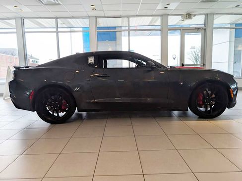 Used 2023 Chevrolet Camaro SS RWD image 7