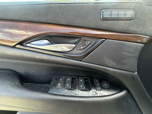 Used 2020 Cadillac Escalade ESV Luxury AWD/4WD image 23