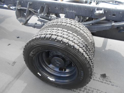 Used 2025 RAM 5500 Tradesman AWD/4WD image 12