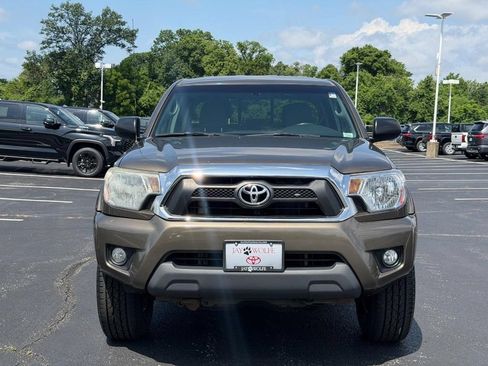 Used 2015 Toyota Tacoma 4x4 Double Cab w/ TRD Off-Road Package image 9