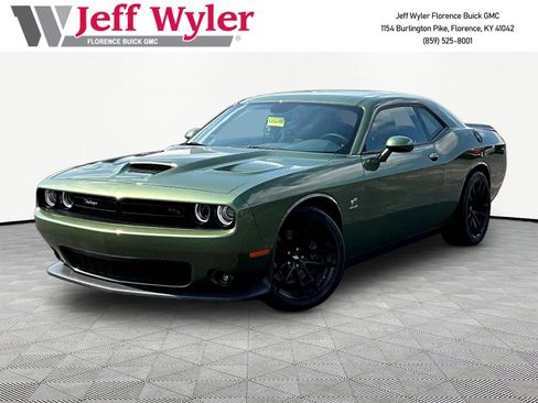 Used 2022 Dodge Challenger R/T Scat Pack RWD image 1