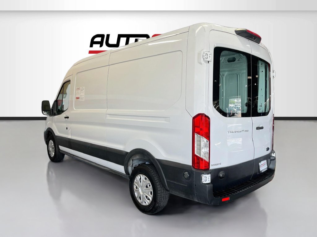 Used 2020 Ford Transit 250 Medium Roof w/ Load Area Protection Package RWD image 5