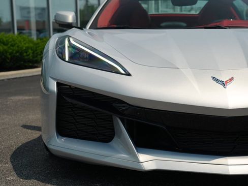 Used 2023 Chevrolet Corvette Z06 w/ Chrome Exterior Badge Package RWD image 32