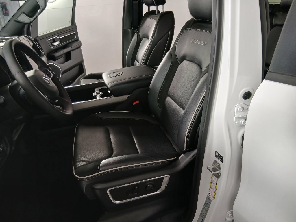 Used 2026 RAM 1500 Laramie w/ Sport Appearance Package AWD/4WD image 15