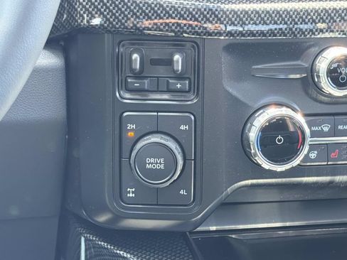 New 2026 Ford F250 Lariat w/ Black Appearance Package AWD/4WD image 23