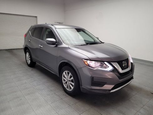 Used 2020 Nissan Rogue SV AWD/4WD image 13