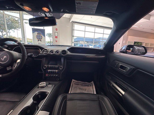 Used 2020 Ford Mustang Shelby GT500 w/ Technology Package RWD image 31