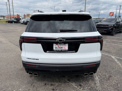 Used 2025 Chevrolet Traverse LT w/ Midnight/Sport Edition FWD image 4