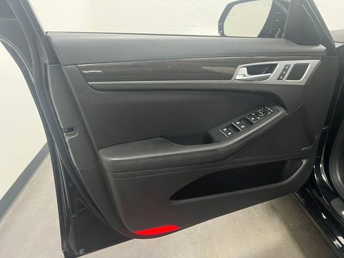 Used 2015 Hyundai Genesis 3.8 w/ Option Group 03 image 28