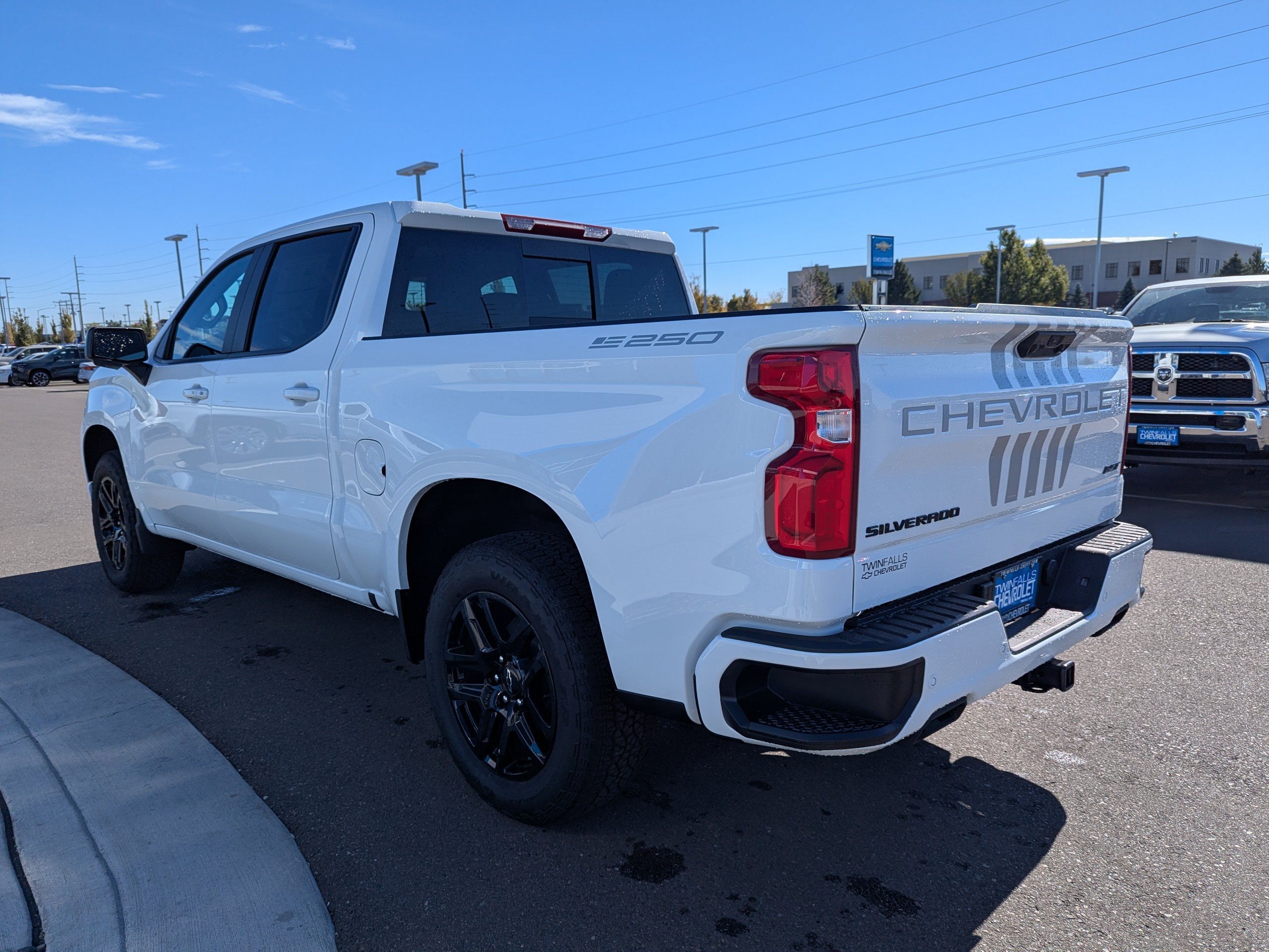 New 2026 Chevrolet Silverado 1500 RST AWD/4WD image 36