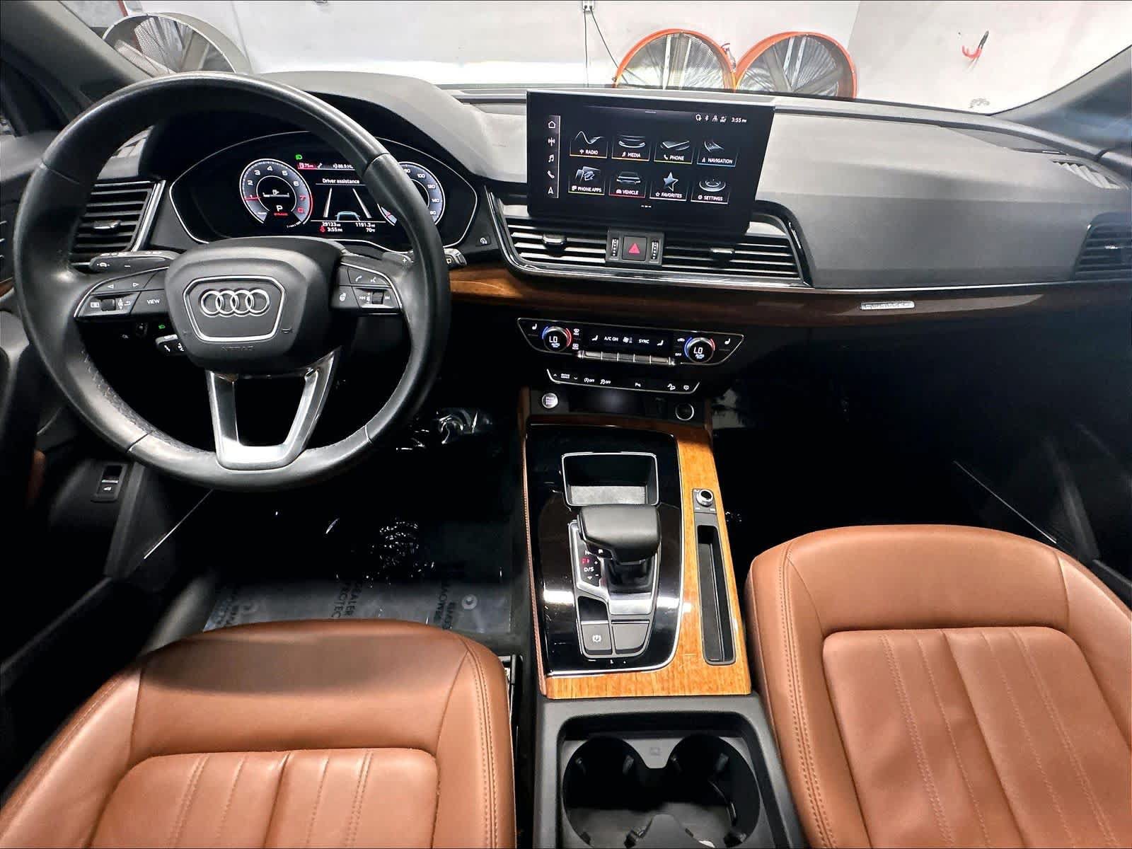 Used 2023 Audi Q5 2.0T Premium Plus AWD/4WD image 17