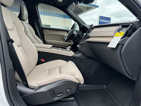 Used 2026 Volvo XC90 B6 Ultra w/ Protection Package AWD/4WD image 10