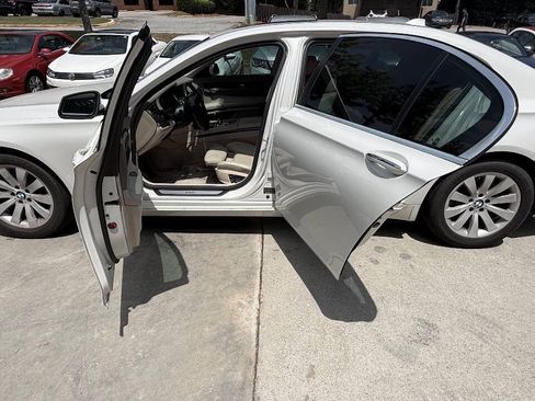 Used 2009 BMW 750Li RWD image 37