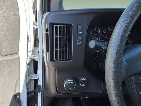 Used 2024 Chevrolet Express 2500 w/ Driver Convenience Package RWD image 21