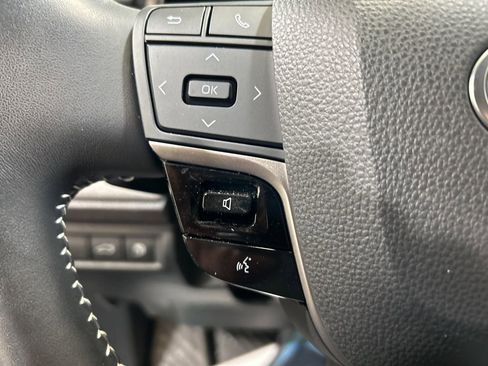 Used 2025 Toyota Camry SE w/ Convenience Package AWD/4WD image 24