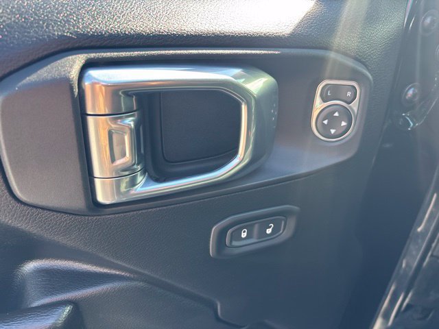 Used 2021 Jeep Wrangler Unlimited Sport AWD/4WD image 12