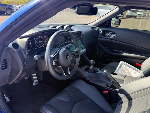 Certified 2025 Nissan Z Performance w/ Floor Mat Package RWD image 11