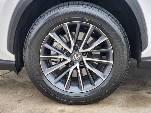 Certified 2024 Lexus NX 250 FWD w/ Premium Package image 15