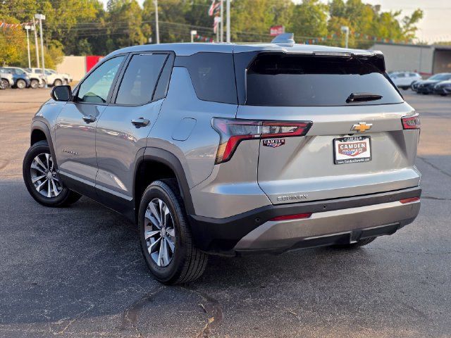 Used 2026 Chevrolet Equinox LT w/ Convenience Package II FWD image 3