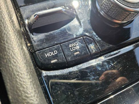 Used 2022 Jeep Grand Cherokee L Summit w/ Advanced Protech Group IV AWD/4WD image 40