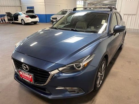 Used 2018 MAZDA MAZDA3 Grand Touring image 7