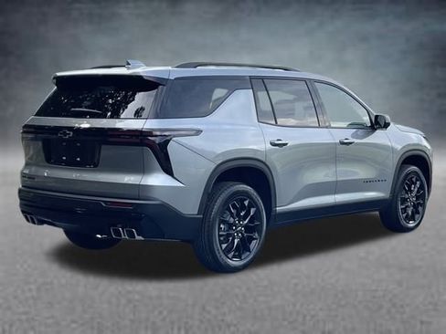 New 2025 Chevrolet Traverse LT w/ Midnight/Sport Edition image 3