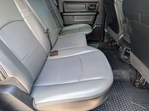 Used 2024 RAM 3500 Tradesman w/ Chrome Appearance Group AWD/4WD image 18