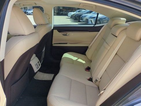 Used 2018 Lexus ES 350 w/ Premier Package image 12