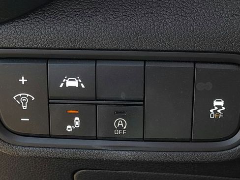 Used 2020 Kia Soul S FWD image 28