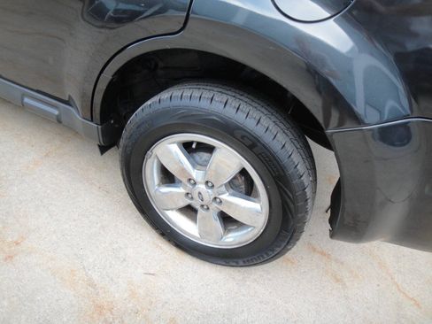 Used 2011 Ford Escape Limited w/ 302A Rapid Spec Order Code AWD/4WD image 27