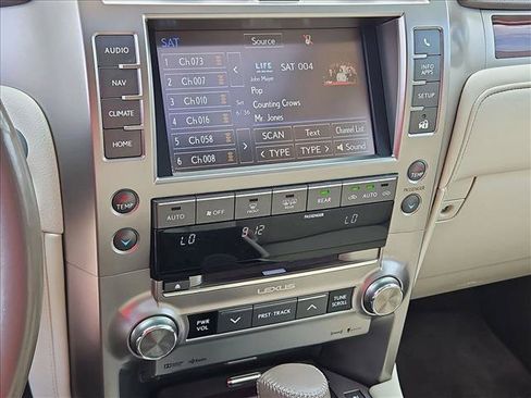 Used 2019 Lexus GX 460 Premium w/ Premium Package AWD/4WD image 15