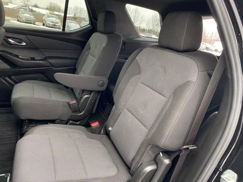 Certified 2023 Chevrolet Traverse LT w/ LPO, Floor Liner Package image 17