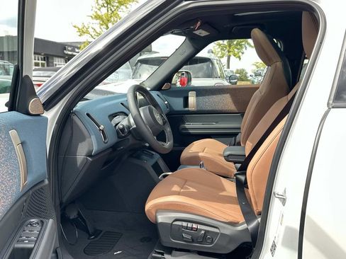 Used 2026 MINI Cooper Countryman S w/ Comfort Package Max image 17