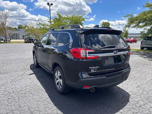 Certified 2025 Subaru Ascent Premium AWD/4WD image 5