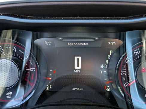 Used 2016 Dodge Challenger SXT w/ Blacktop Package image 10