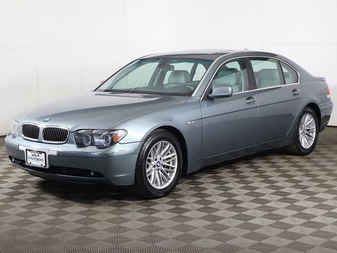 Used 2004 BMW 745Li image 5